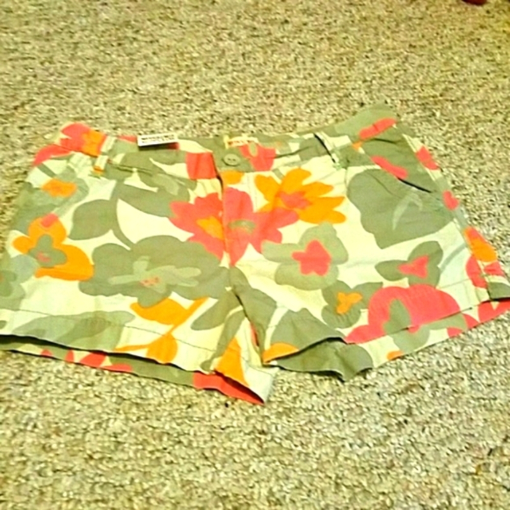 Nwt Mossimo Supply floral shorts